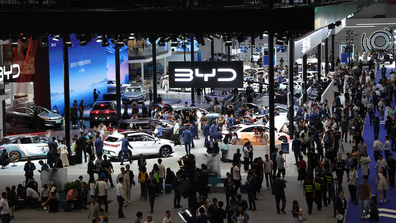 Mydealz als Spiegel des Konsums: Warum BYD gewinnt, Tesla unter Druck gerät und Krisenvorsorge boomt
